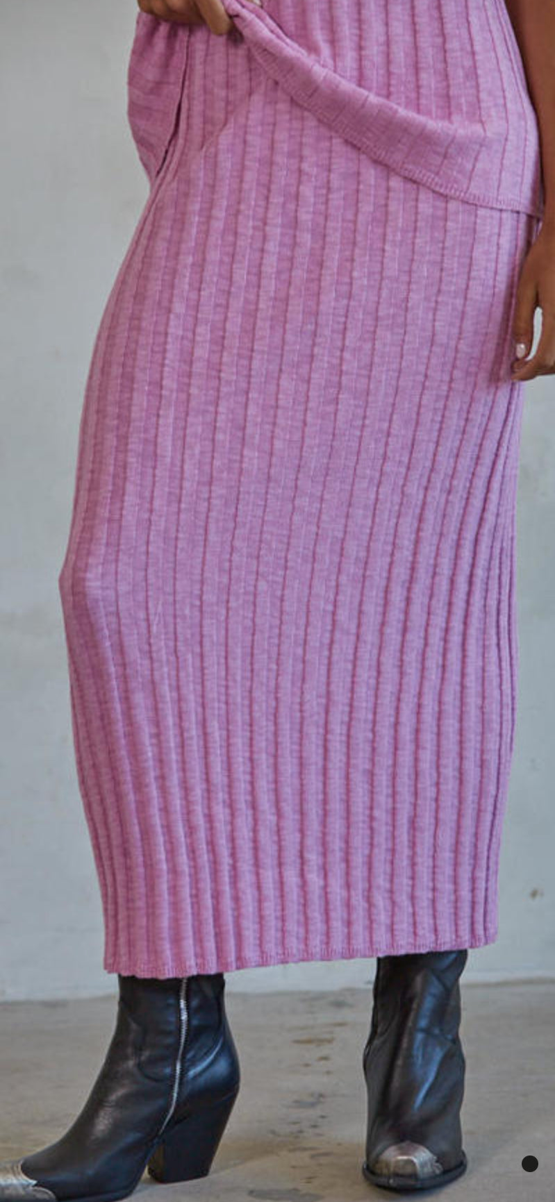 Ribbed Knit Pencil Skirt